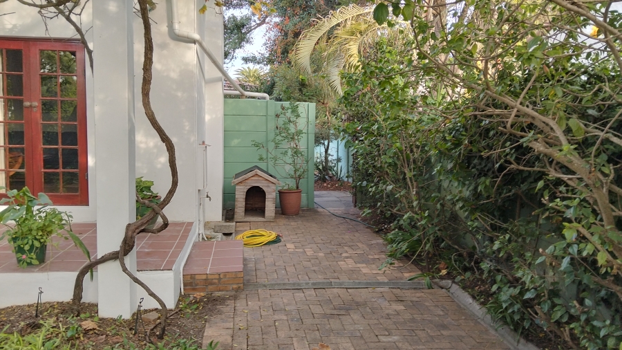 To Let 1 Bedroom Property for Rent in Flamingo Vlei Western Cape